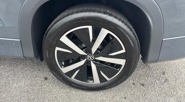 2025 Volkswagen ETSI MHEV Elegance DSG Euro 6 5-door (Grey) - Image: 14