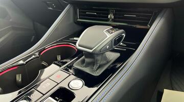 2025 Volkswagen 3.0 V6 TSI eHybrid 14.3kWh R Tiptronic 4Motion Euro 6 5-door (Grey) - Image: 22