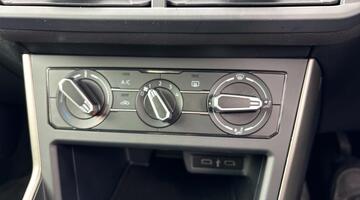 2021 Volkswagen 1.0 TSI Match Euro 6 5-door (Grey) - Image: 13