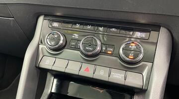 2025 Škoda TSI ACT SE Drive DSG Euro 6 5-door (Grey) - Image: 16