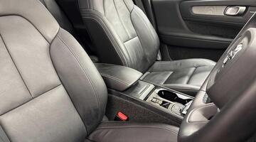 2024 Volvo 2.0 B4 MHEV Ultra Dark DCT Auto Euro 6 5-door (Blue) - Image: 29