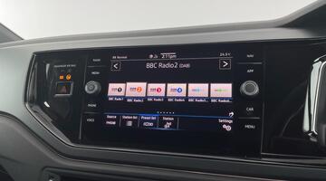 2025 Volkswagen 1.0 TSI Black Edition Euro 6 5-door (Black) - Image: 15