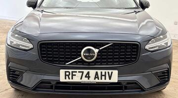 2025 Volvo 2.0h T6 18.8kWh Plus Auto Euro 6 5-door (Blue) - Image: 23