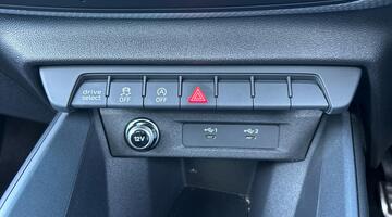 2022 Audi 1.0 TFSI 30 S line Sportback Euro 6 5-door (Yellow) - Image: 31