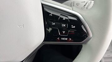 2021 Volkswagen Pro Performance 58kWh Tech Auto 5-door (Blue) - Image: 12