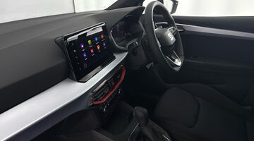 2025 SEAT 1.0 TSI FR DSG Euro 6 5-door (White) - Image: 2