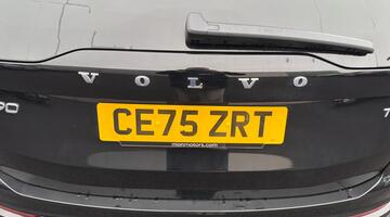 2025 Volvo 2.0 T8 18.8kWh Ultra Dark Auto 4WD Euro 6 5-door (Black) - Image: 28