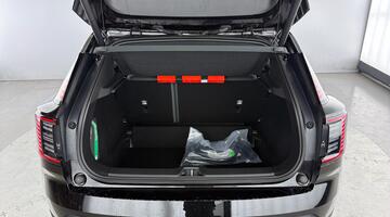 2025 Volvo Single Motor Extended Range 69kWh Plus Auto 5-door (Black) - Image: 12