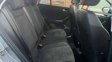 2024 Volkswagen TSI Style DSG Euro 6 5-door (Silver) - Image: 32