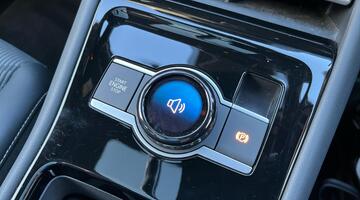 2025 Volkswagen ETSI MHEV R-Line DSG Euro 6 5-door (Grey) - Image: 20