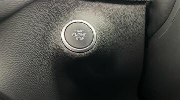 2025 Volvo 2.0 B3 MHEV Ultra Bright DCT Auto Euro 6 5-door (Blue) - Image: 16