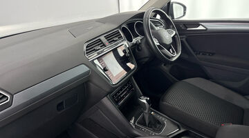 2022 Volkswagen TSI Active DSG Euro 6 5-door (Grey) - Image: 2