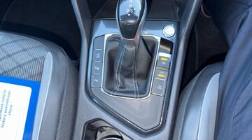 2022 Volkswagen 2.0 TDI R-Line DSG Euro 6 5-door (Blue) - Image: 32