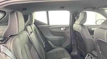 2024 Volvo 2.0 B3 MHEV Plus DCT Auto Euro 6 5-door (Grey) - Image: 9