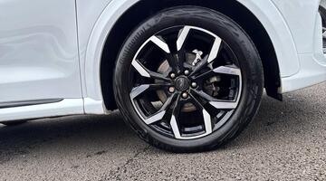 2023 Ford 1.0T EcoBoost MHEV ST-Line X Euro 6 5-door (White) - Image: 5