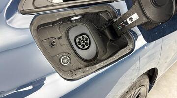 2025 Audi 100kWh Performance Launch Edition Auto 5-door (Blue) - Image: 34