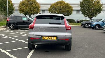 2025 Volvo 2.0 B4 MHEV Ultra Dark DCT Auto Euro 6 5-door (Silver) - Image: 10