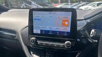 2022 Ford 1.0T EcoBoost MHEV ST-Line DCT Euro 6 5-door (Black) - Image: 36