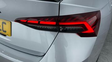 2025 Škoda TSI ACT SportLine Euro 6 5-door (Silver) - Image: 28