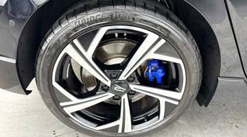 2025 Volkswagen 2.0 TSI R DSG 4Motion Euro 6 5-door (Black) - Image: 29