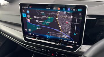 2025 Volkswagen TSI R-Line Euro 6 5-door (Grey) - Image: 17