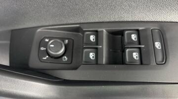 2023 Volkswagen 1.0 TSI Life DSG Euro 6 5-door (Blue) - Image: 19