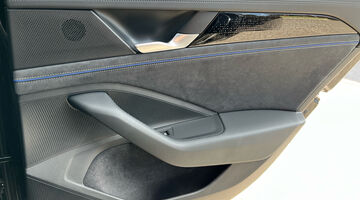 2025 Volkswagen ETSI MHEV R-Line DSG Euro 6 5-door (Black) - Image: 42