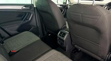 2021 Volkswagen TSI Life Euro 6 5-door (White) - Image: 26