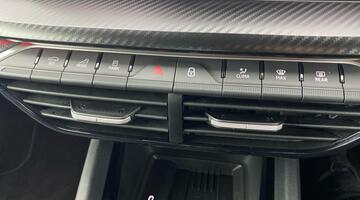 2025 Škoda TSI ACT SportLine Euro 6 5-door (Silver) - Image: 14