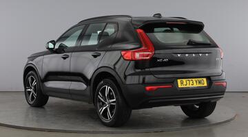 2023 Volvo 2.0 B3 MHEV Plus DCT Auto Euro 6 5-door (Black) - Image: 3