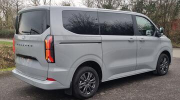 2025 Ford 340 65kWh Titanium Auto L1 5-door (Grey) - Image: 8