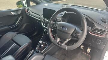 2022 Ford EcoBoost ST-3 Euro 6 5-door (White) - Image: 6