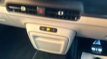 2025 Volkswagen Pro 79kWh Style Auto 5-door (SWB, 5Seat) (Green) - Image: 31