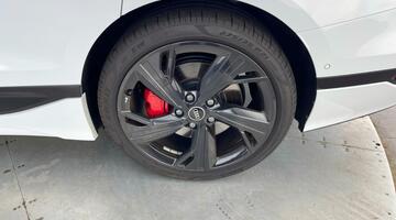 2025 Audi 100kWh Launch Edition Auto 5-door (White) - Image: 39