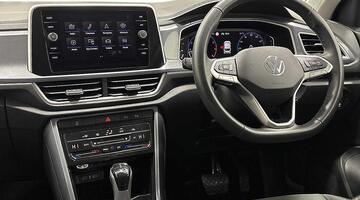 2024 Volkswagen TSI Style DSG Euro 6 5-door (Blue) - Image: 2