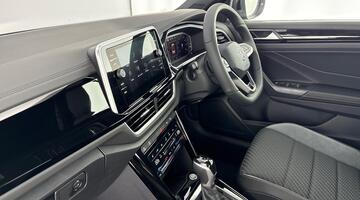 2025 Volkswagen TSI R-Line DSG 2WD Euro 6 2-door (Grey) - Image: 2