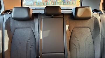 2025 Volkswagen TSI eHybrid 19.7kWh Style DSG Euro 6 5-door (Black) - Image: 32