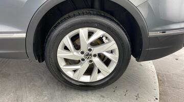 2021 Volkswagen 2.0 TDI Life DSG Euro 6 5-door (Grey) - Image: 33