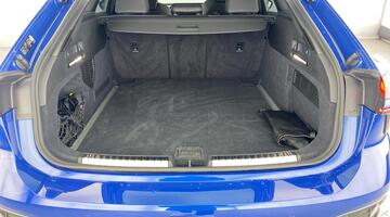 2025 Audi 2.0 TDI Launch Edition S Tronic quattro Euro 6 5-door (Blue) - Image: 33