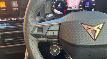 2025 CUPRA ETSI V2 DSG Euro 6 5-door (Black) - Image: 10