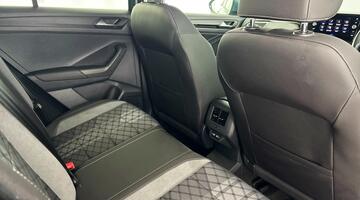 2022 Volkswagen TSI R-Line DSG Euro 6 5-door (Blue) - Image: 27