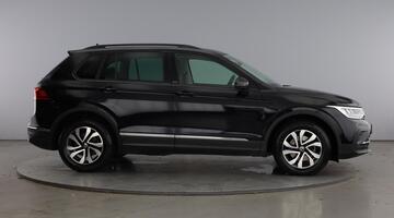 2022 Volkswagen TSI Active DSG Euro 6 5-door (Black) - Image: 4