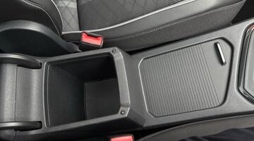 2023 Volkswagen 2.0 TDI R-Line DSG Euro 6 5-door (Grey) - Image: 33