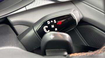 2025 CUPRA 2.0 TSI VZ1 DSG 4-doorive Euro 6 5dr (Black) - Image: 17