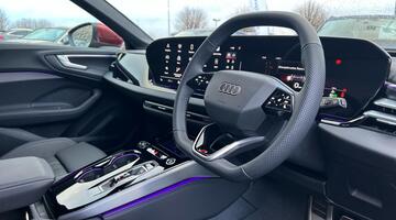 2025 Audi 2.0 TFSI S line S Tronic Euro 6 5-door (Red) - Image: 16