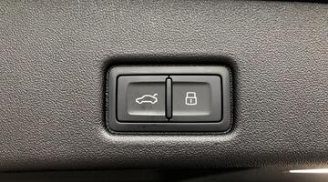 2025 Audi 2.0 TDI Edition 1 S Tronic quattro Euro 6 5-door (Black) - Image: 22