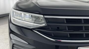 2022 Volkswagen TSI Active Euro 6 5-door (Black) - Image: 40