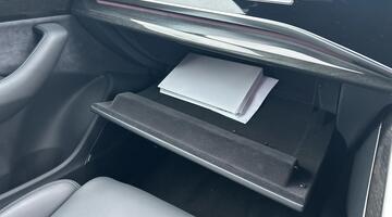 2025 Audi 4.0 TFSI V8 Black Edition Tiptronic quattro Euro 6 5-door (White) - Image: 24