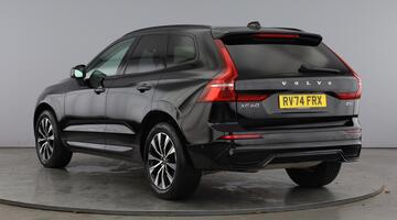 2024 Volvo 2.0 B5 MHEV Plus Auto Euro 6 5-door (Black) - Image: 3