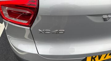 2024 Volvo 2.0 B4 MHEV Ultra Bright DCT Auto Euro 6 5-door (Silver) - Image: 19